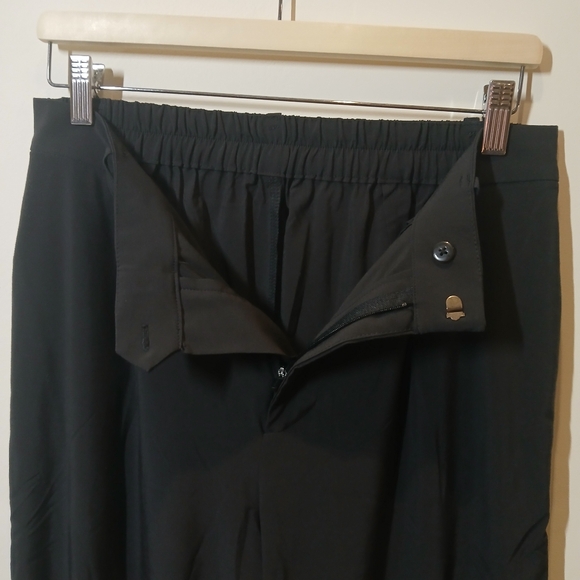Vuori Villa Trouser - Short - Picture 12 of 16